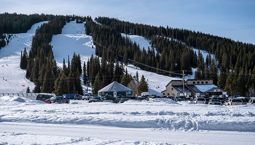 Antelope Butte Mountain ski slopes, lodge, and parking area